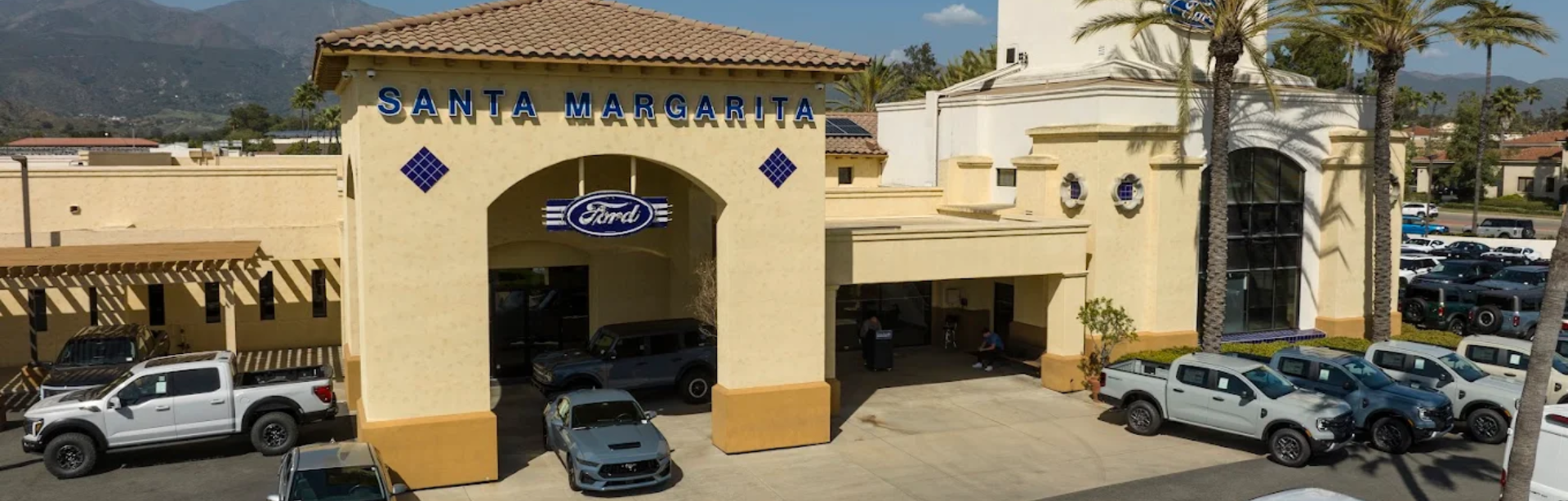 Santa Margarita Ford storefront
