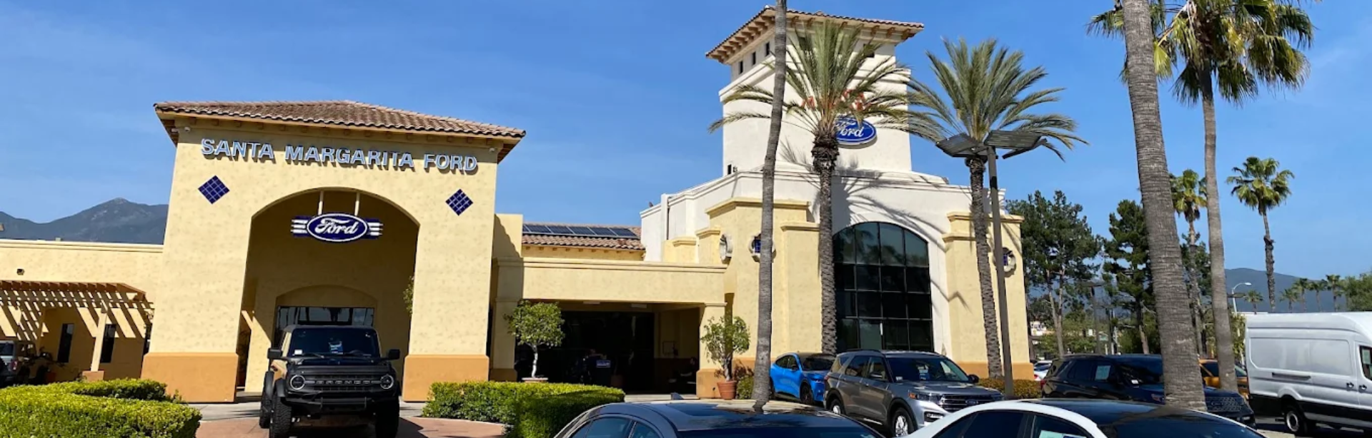 Santa Margarita Ford storefront