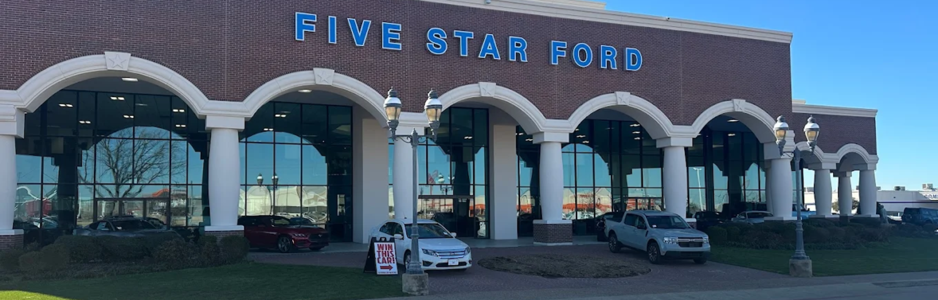 Sam Pack's Five Star Ford North Richland Hills storefront