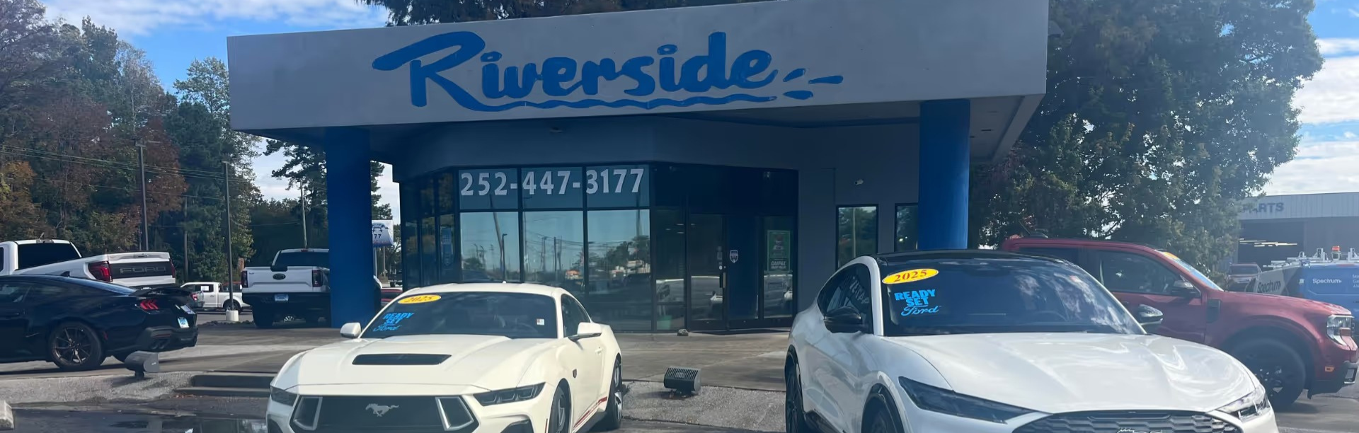 Exterior view of Riverside Ford