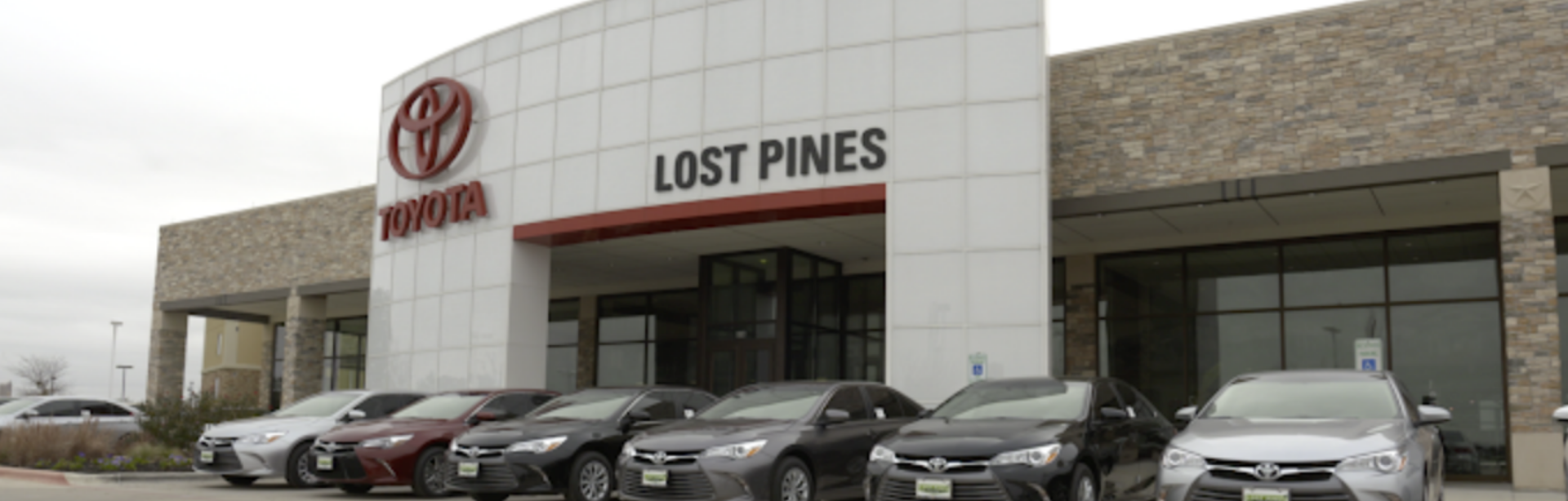 Exterior View of Lost Pines Toyota