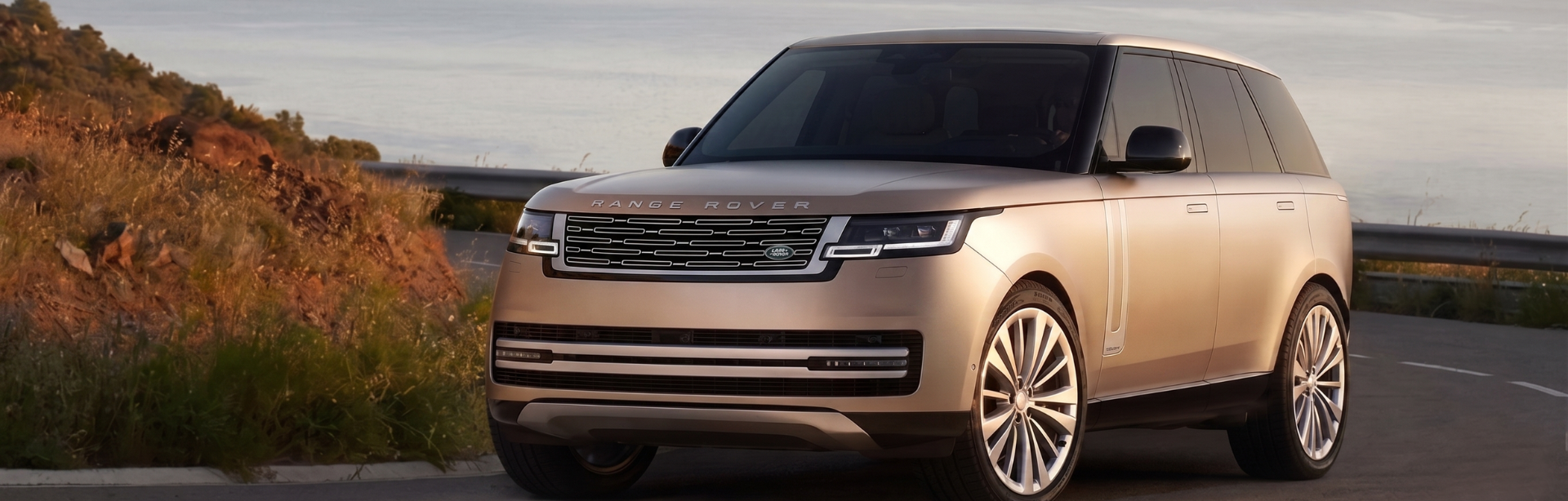Land Rover Range Rover.