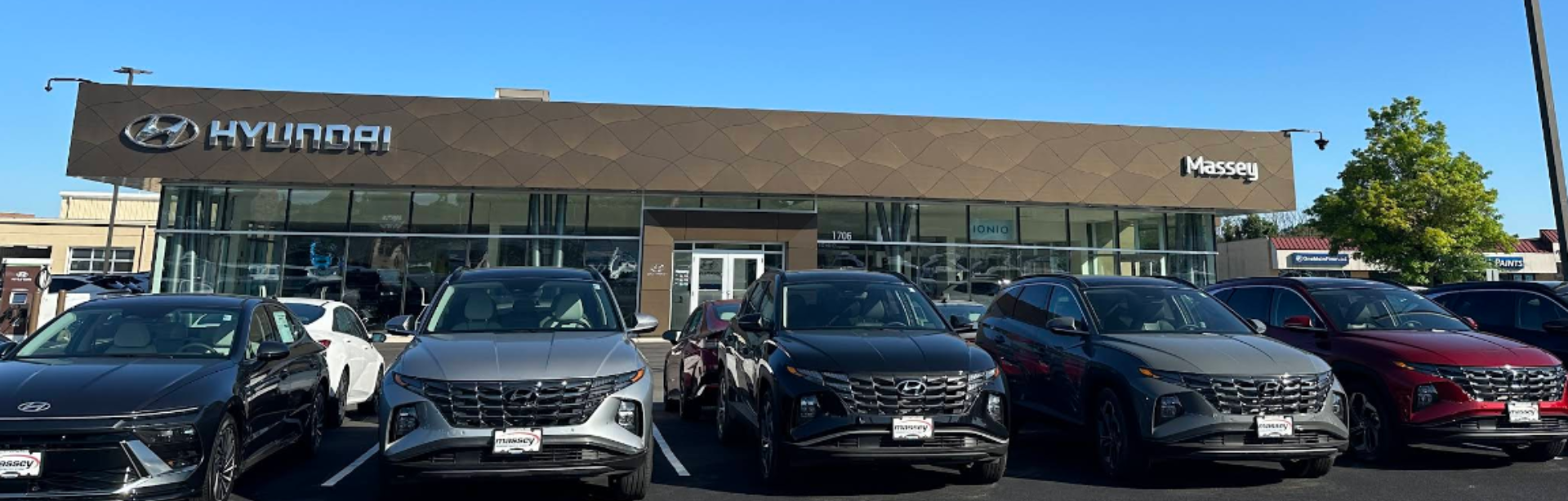 Exterior view of Massey Hyundai dealership