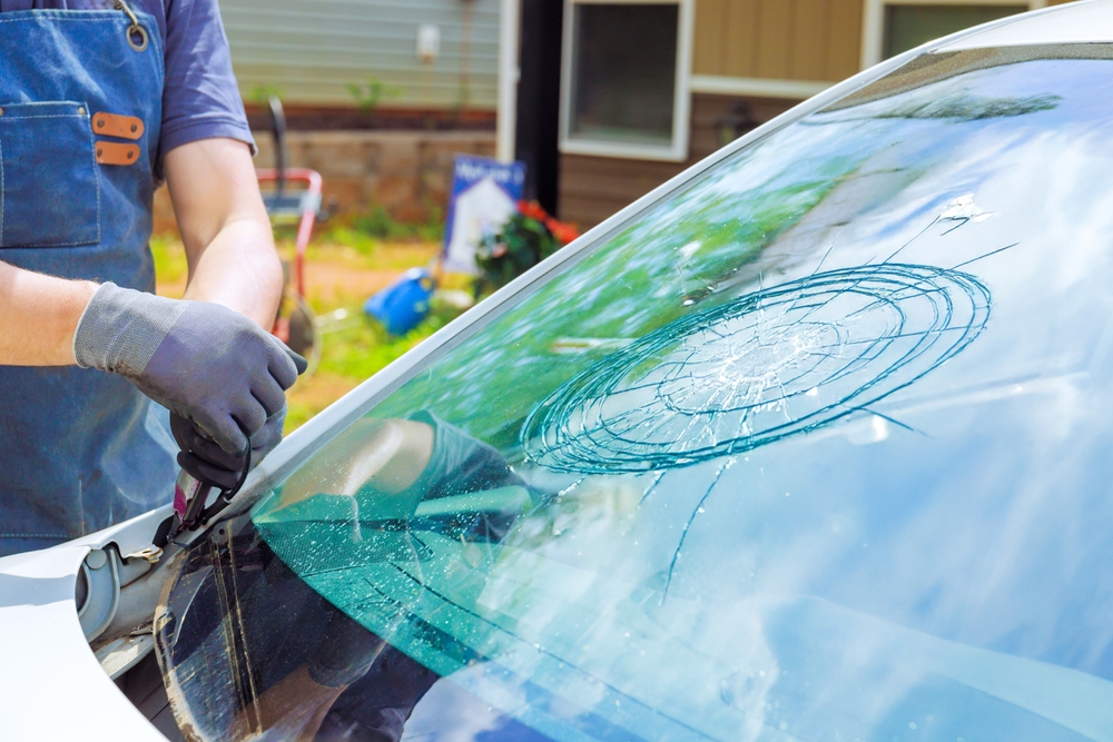 What Every Columbia Driver Should Know About Windshield Replacement 